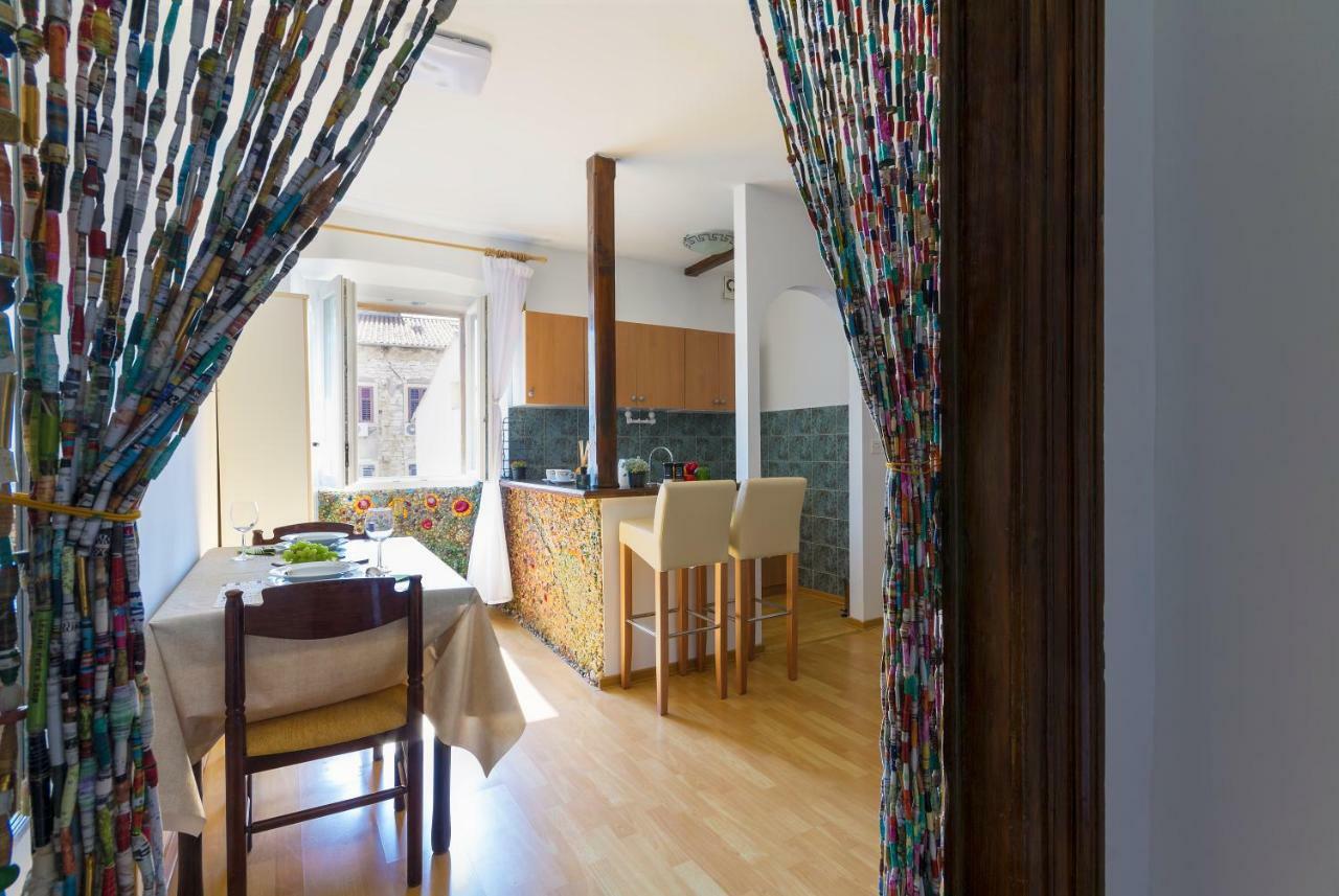 Studio Apartman Ela PUY Exterior foto
